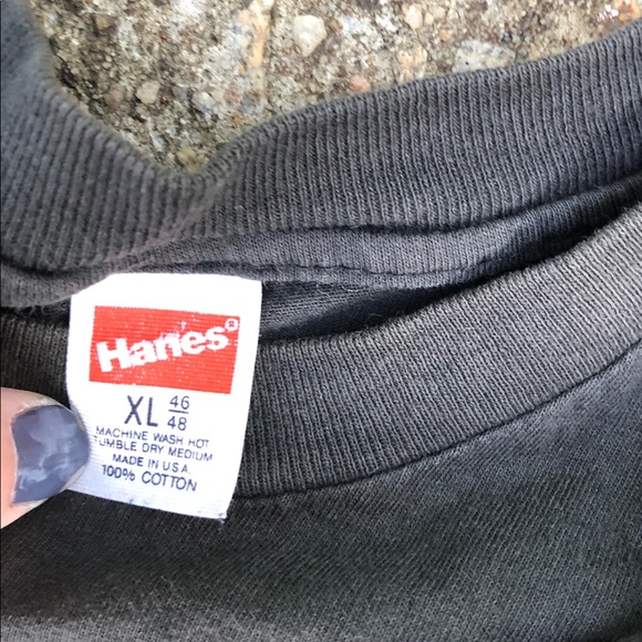 Vintage MC Hammer T-shirt - Picture 6 of 6